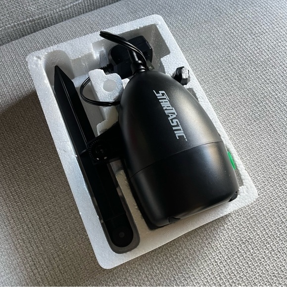 StarTastic Holiday Outdoor Light Show Laser Projection As Seen On TV NIB - Picture 15 of 16